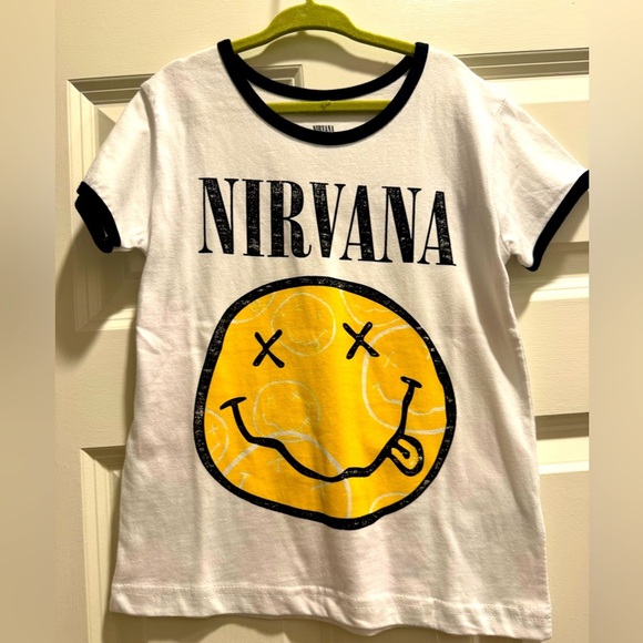 Set of 2 Nirvana Kids Graphic T-Shirts NWOT SZ 6 - Picture 2 of 4